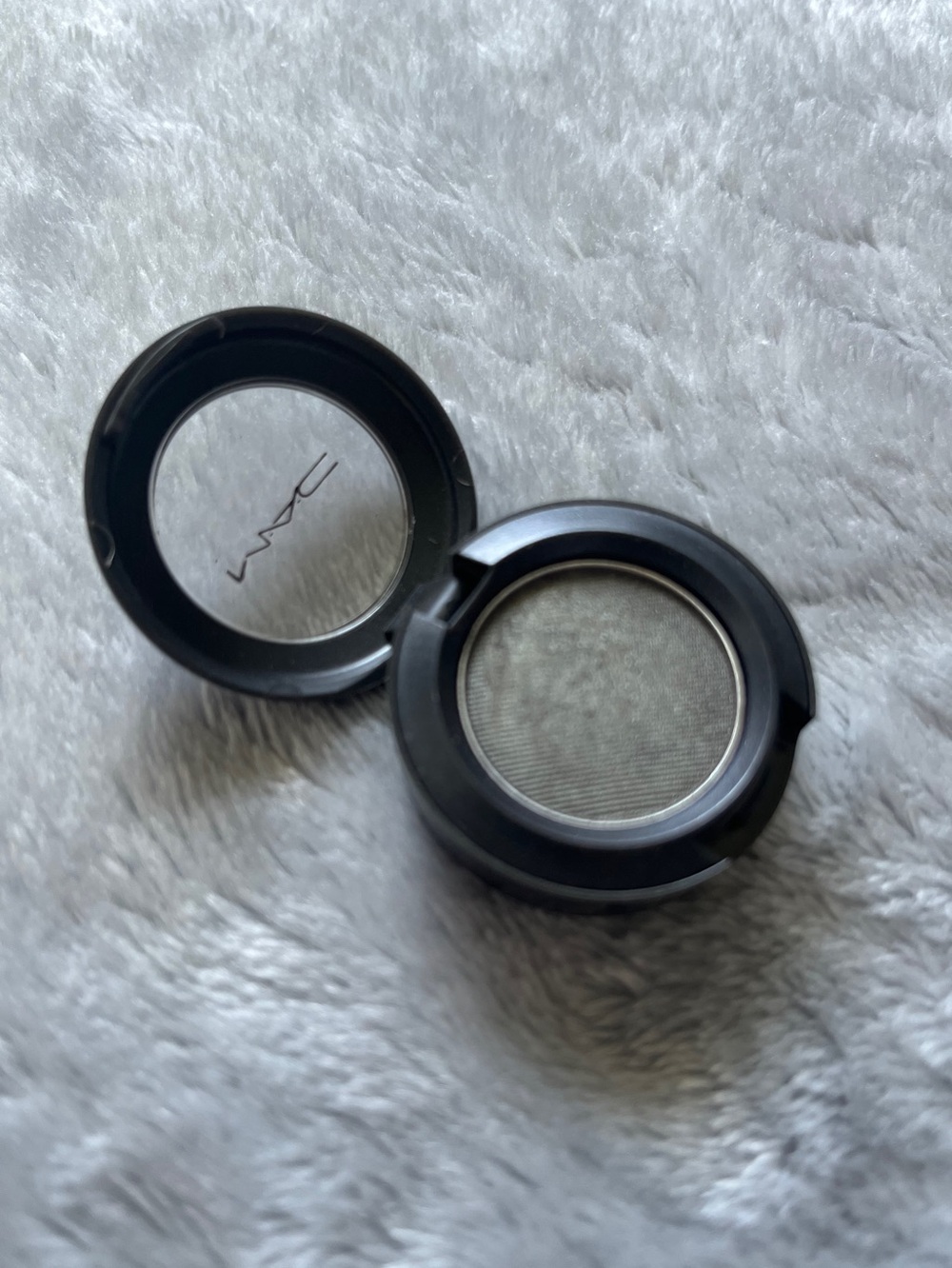 Vintage MAC Single Eyeshadow FICTION